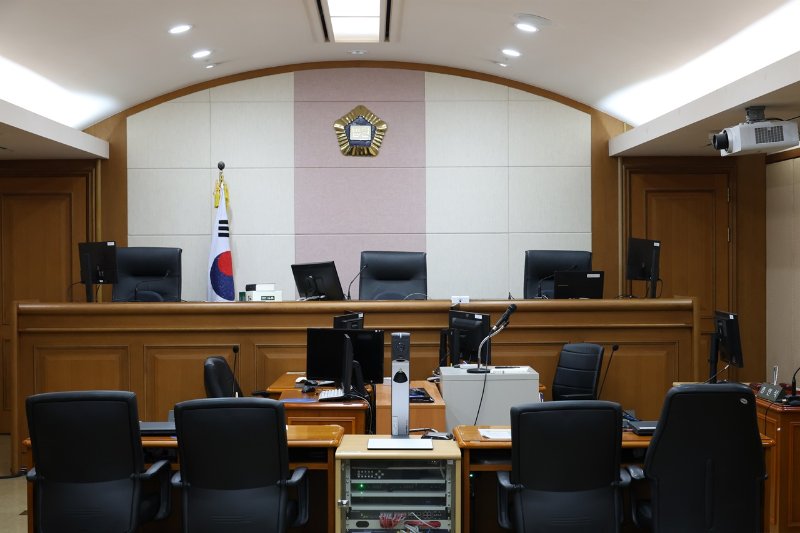 '생활고 비관' 초등생 딸 살해 시도한 30대 부부…검찰, 징역 12년 구형