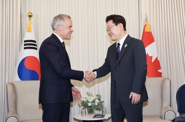60조 원 규모 캐나다 잠수함 수주 불발… 이재명 대통령 "K-방산 도전은 계속될 것"