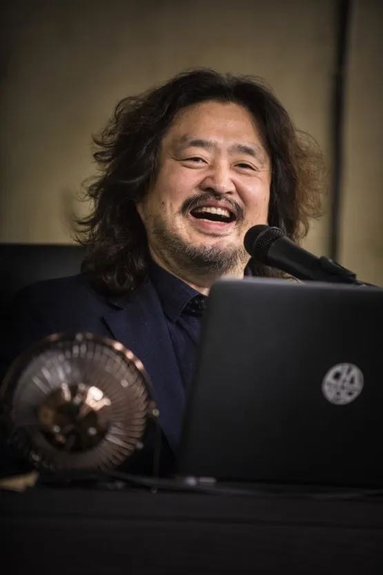 '가짜뉴스법' 첫날 타깃 된 김어준… 방미통위 "과거 영상 소급 적용 불가"