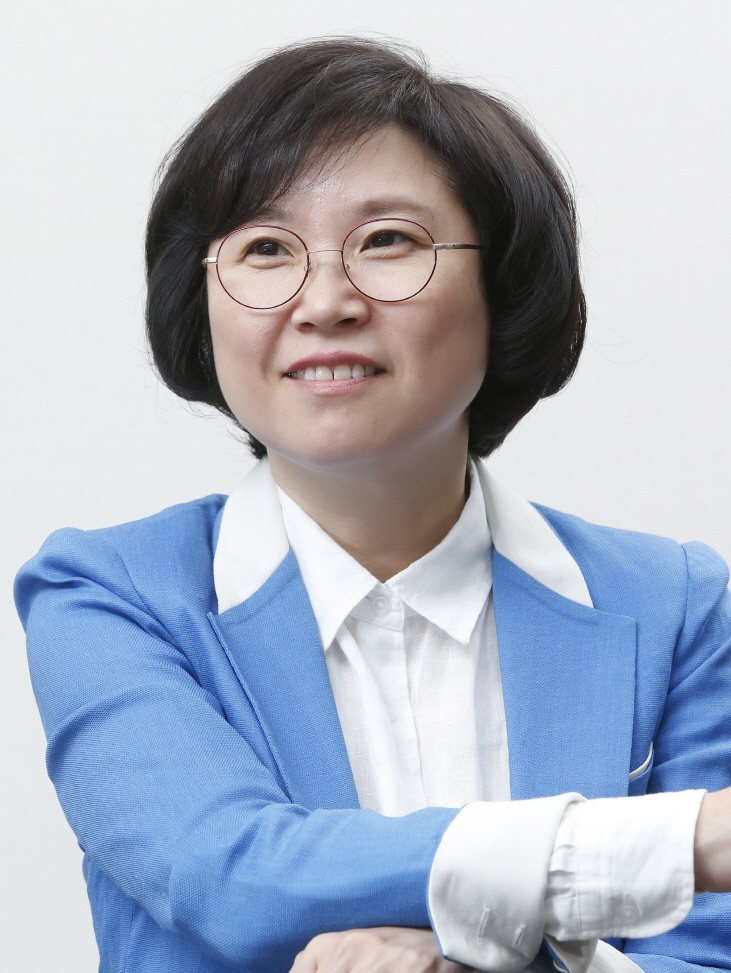 "10대 래퍼 혐오 가사 막는다"… 김현 의원, '음원 방지법' 발의에 커지는 위헌 논란