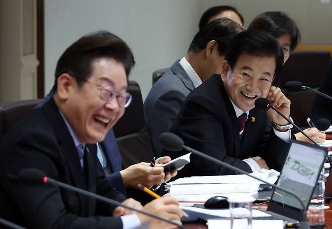 수천만달러 송금길 열어주나… 이 정부, 북한산 농식품 수입 전격 추진