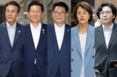 민주당 당대표 후보 5인 '군 복무 경험 제로'… 86 남성은 '수형 면제', 여성은 '의무 제외'